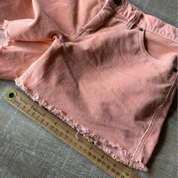 Carve Designs Oahu Shorts 4" Mid Rise Corduroy Frayed Hem Coral 2 EXCELLENT - Picture 8 of 10